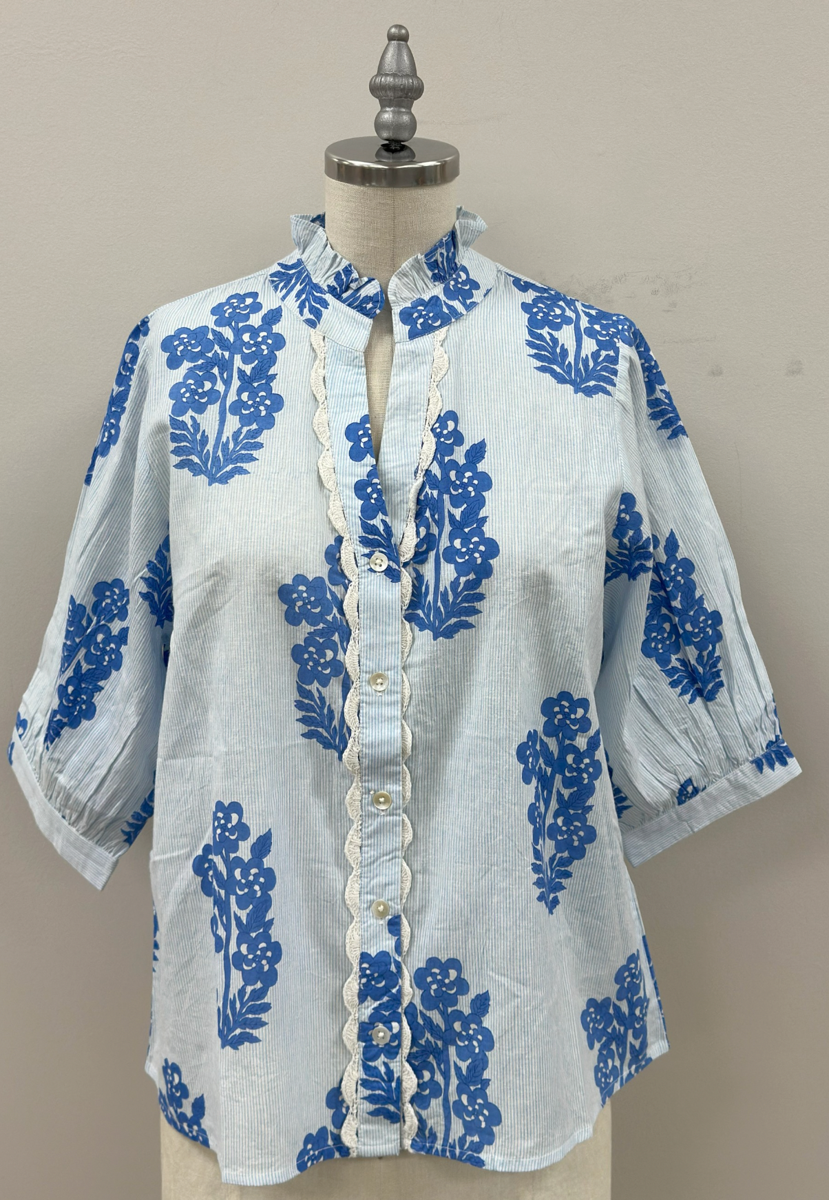 Floral Button Up Top